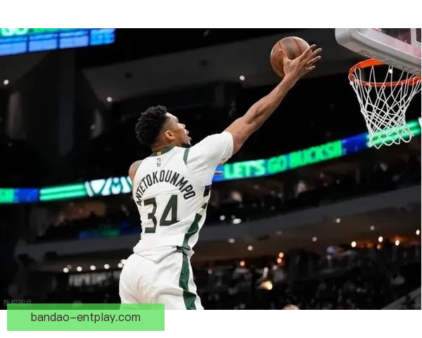 雄鹿官方通报库兹马跟腱紧绷本场确认不回归比赛